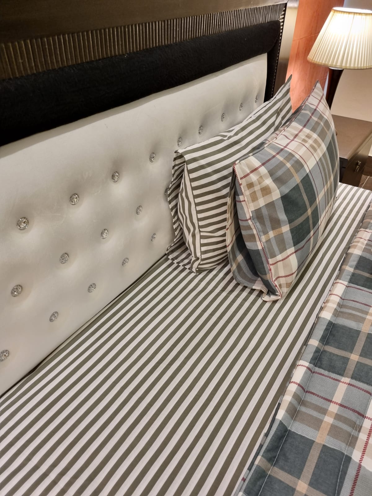 IV510 Cotton Comforter Set - Light Filling
