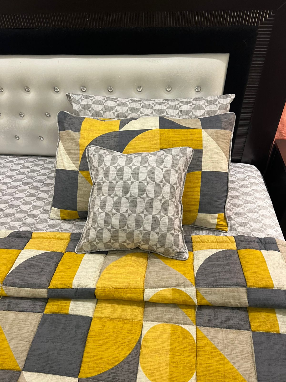 IV613 Cotton Comforter Set - Light Filling