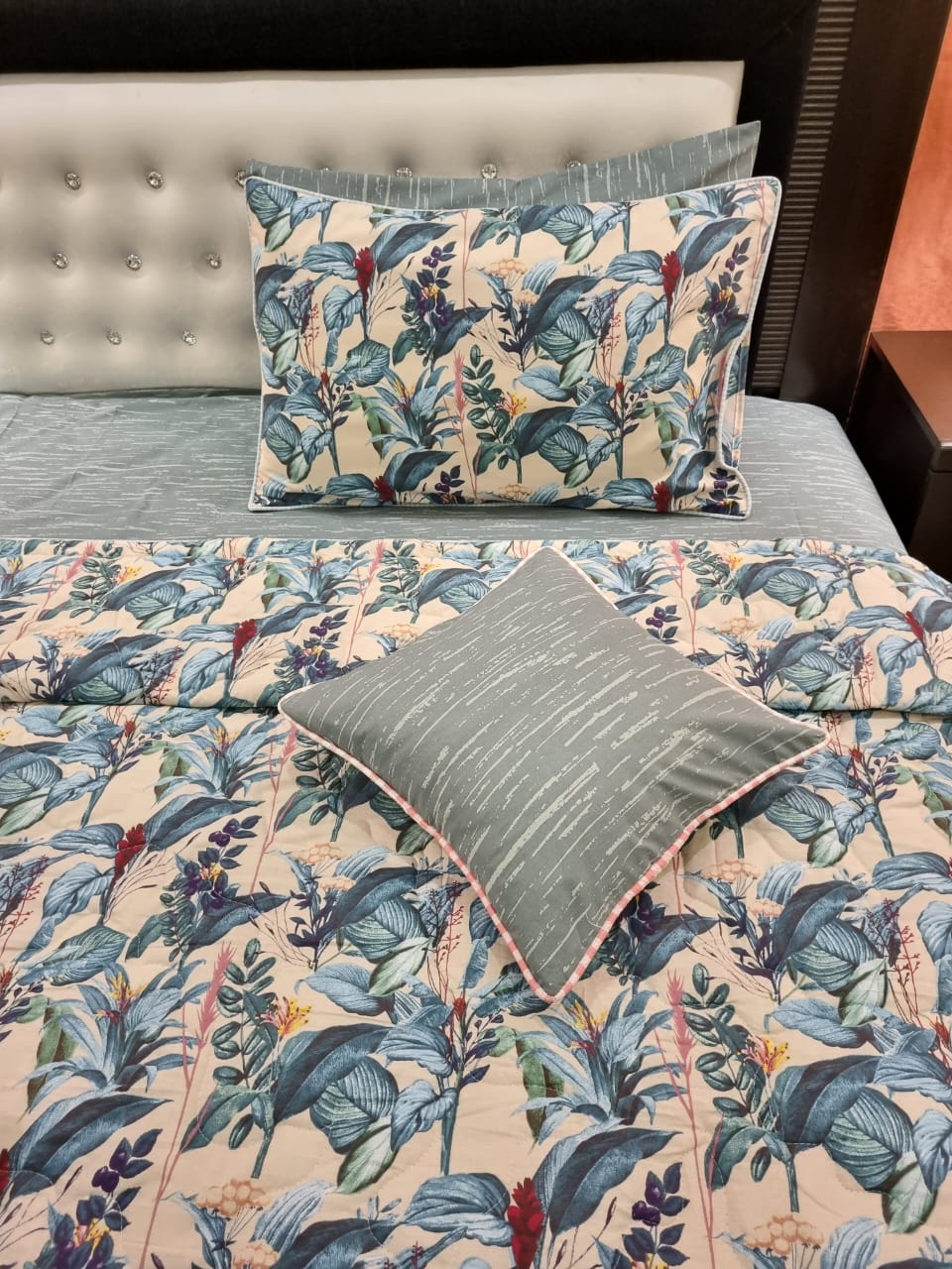 IV529 Cotton Comforter Set - Light Filling