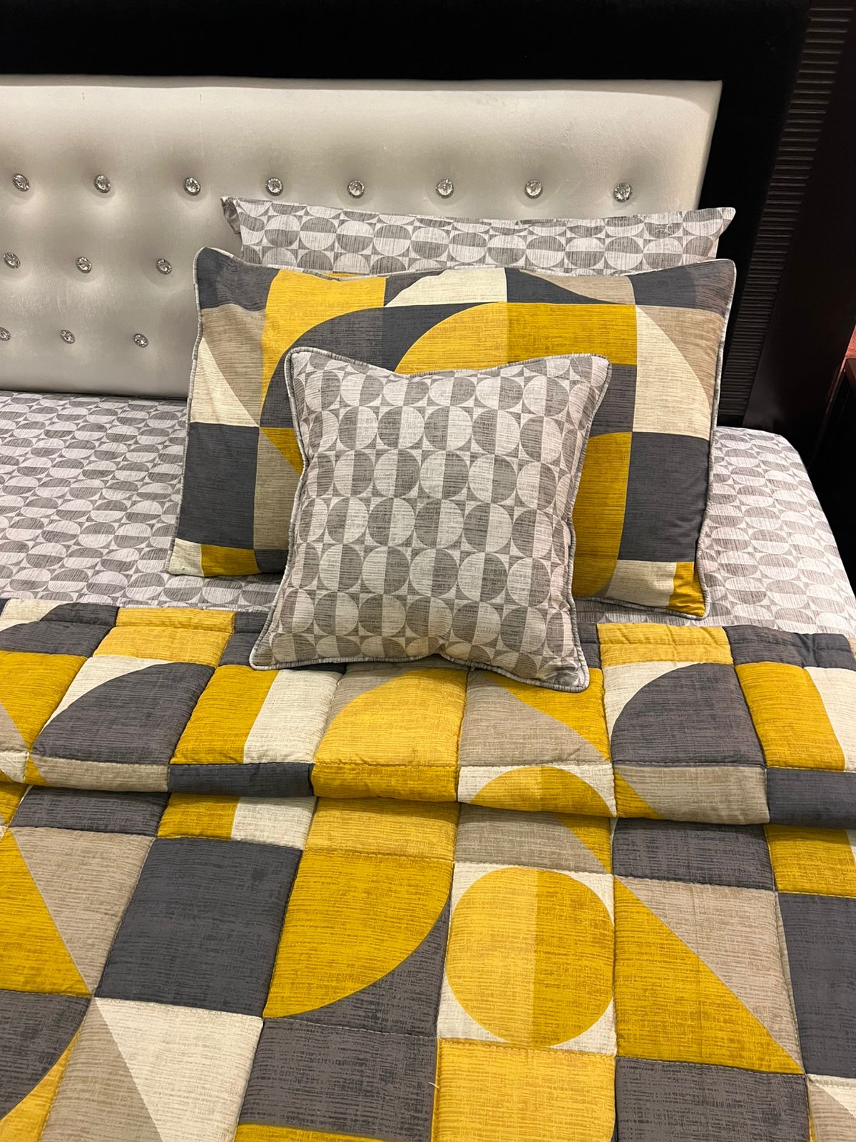 IV613 Single Size Set