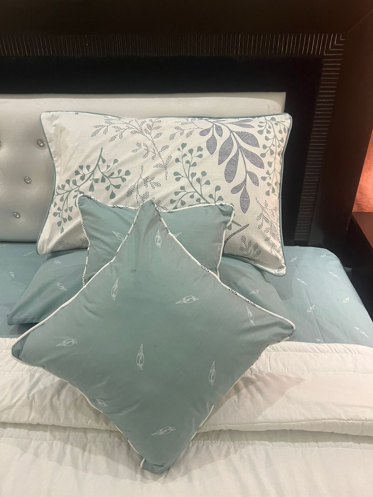 IV622 Cotton Comforter Set - Light Filling