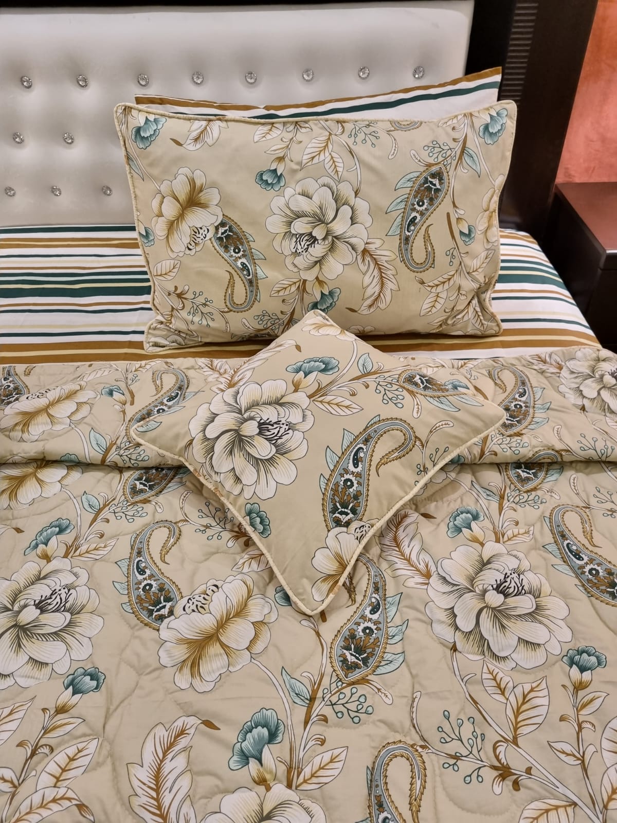 IV497 Cotton Comforter Set - Light Filling