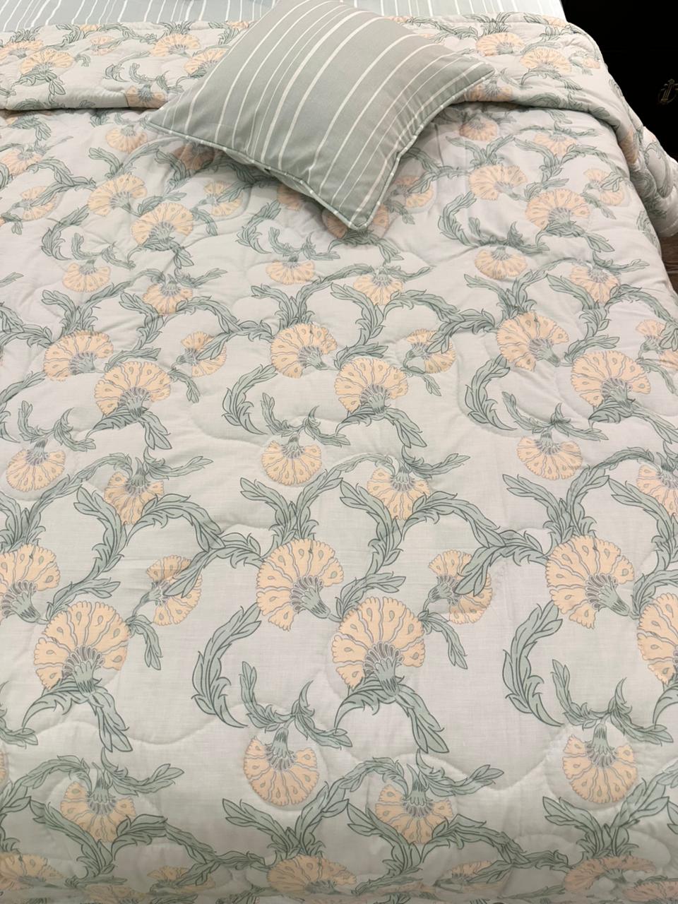 IV542 Cotton Comforter Set - Light Filling