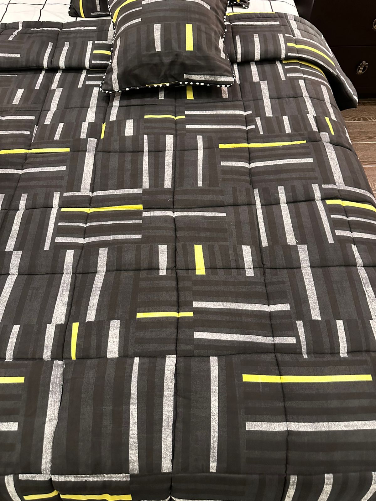 IV533 Cotton Comforter Set - Light Filling