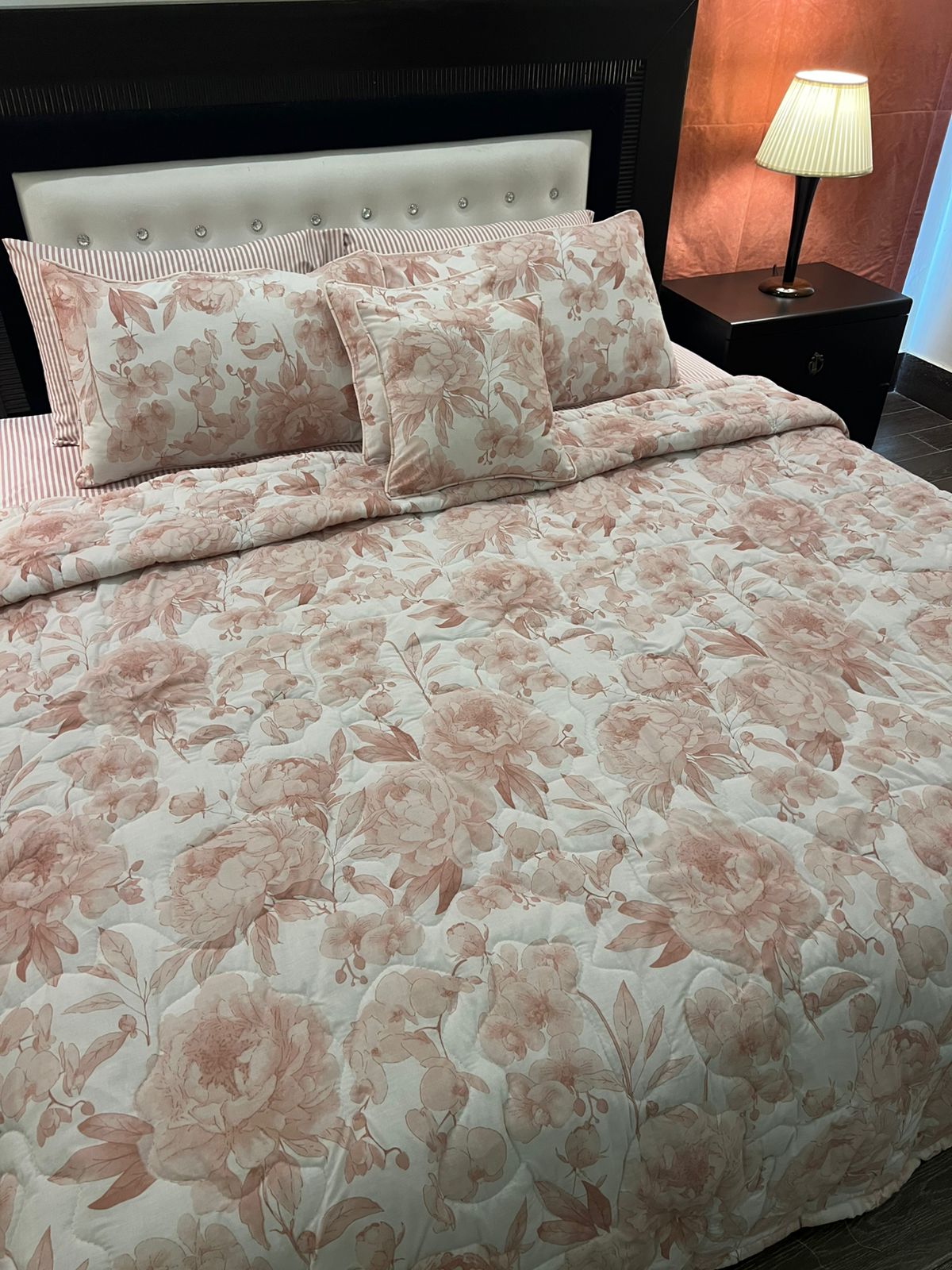 IV616 Cotton Comforter Set - Light Filling