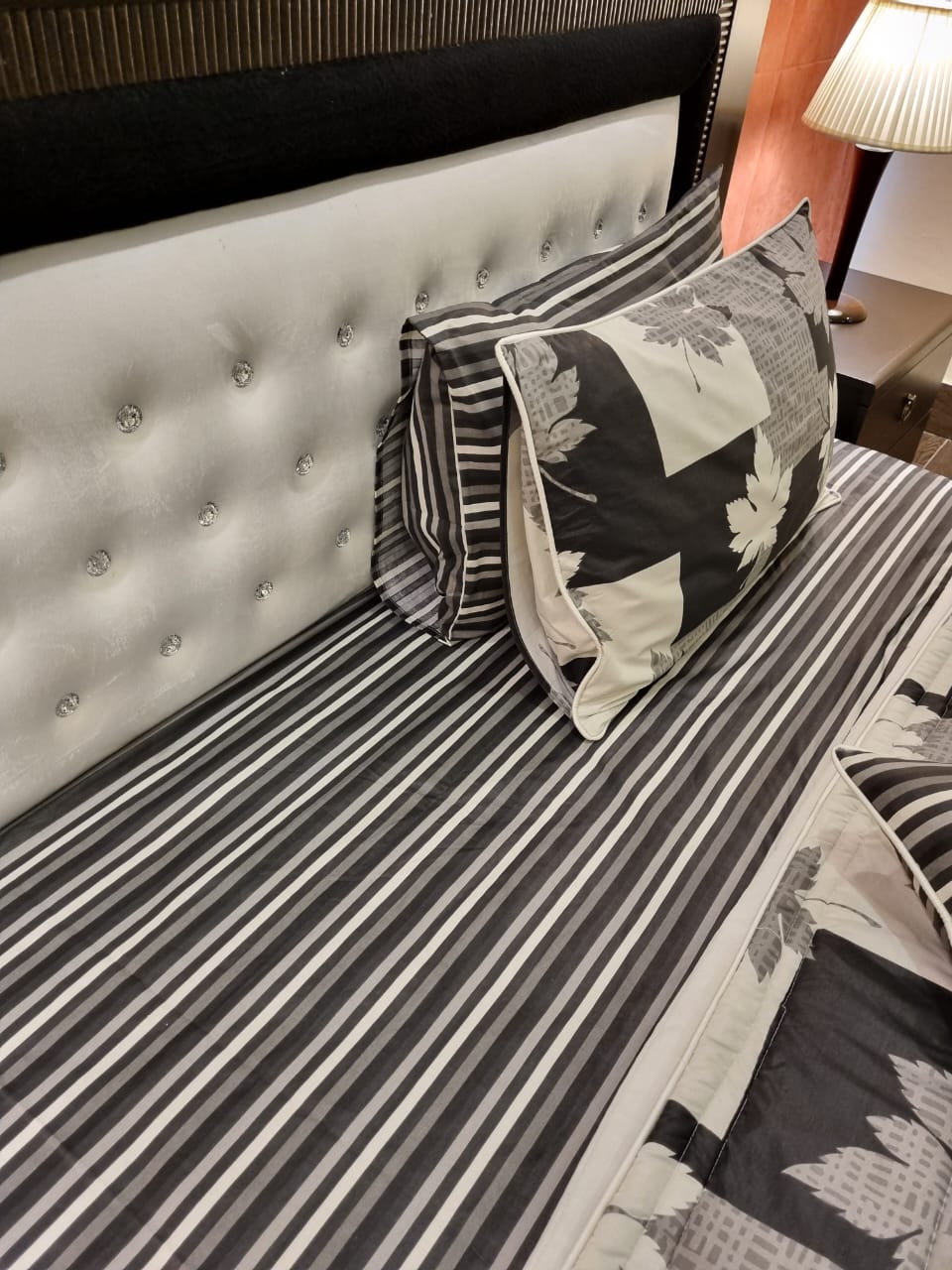 IV493 Cotton Duvet Cover Set - Without Filling