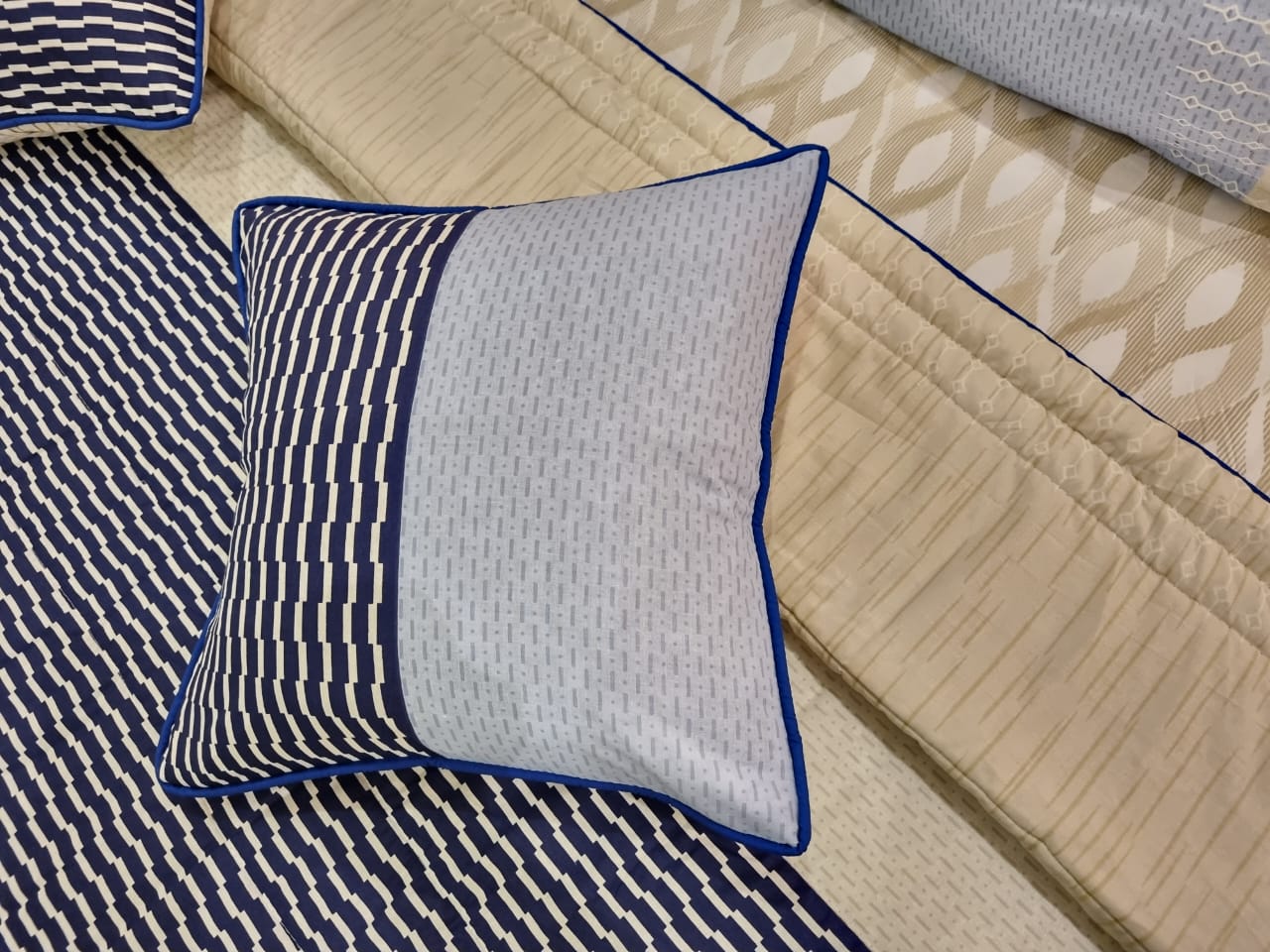 IV521 Duvet Cover Set - Without Filling