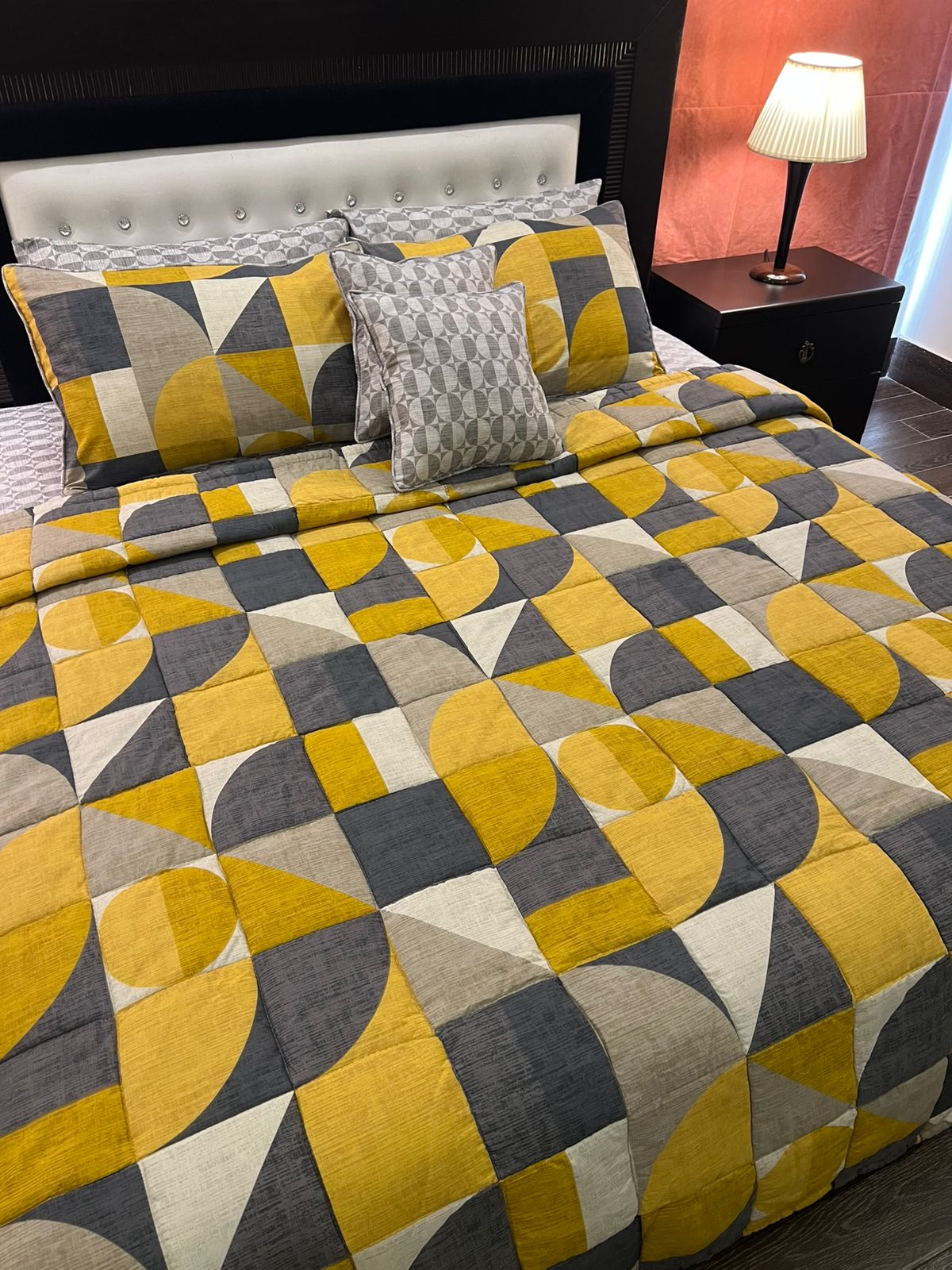 IV613 Cotton Comforter Set - Light Filling