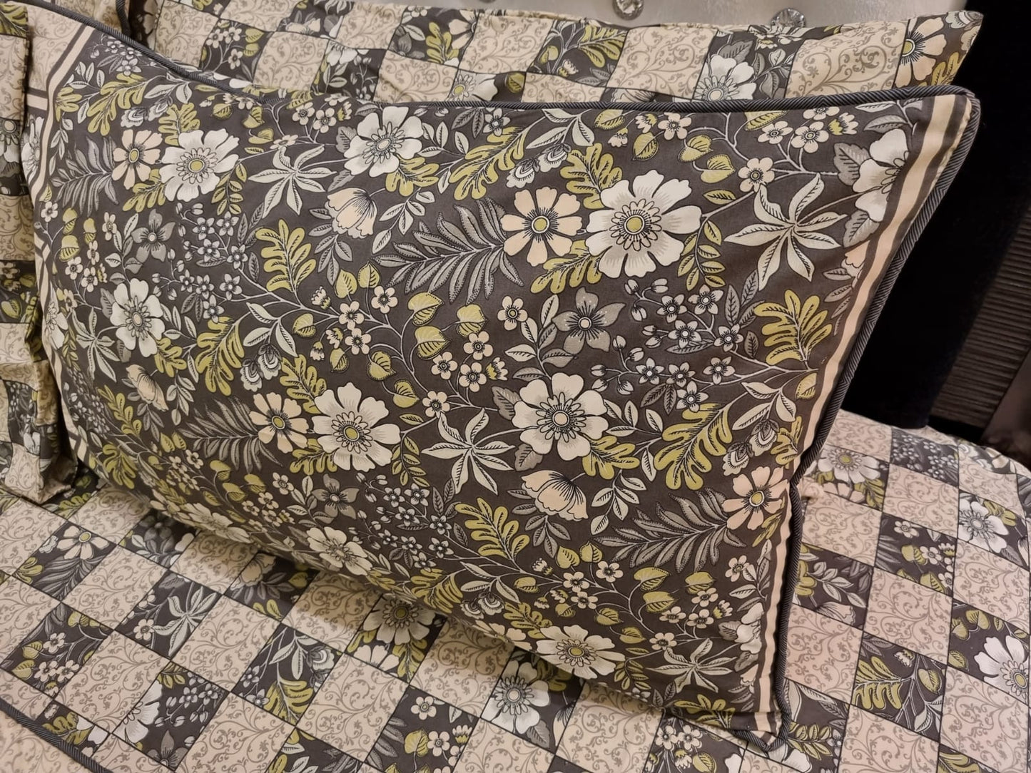 IV489 Cotton Comforter Set - Light Filling