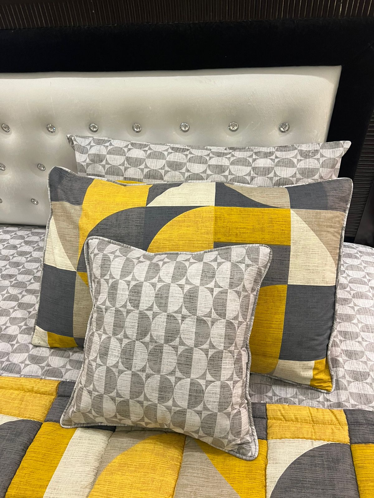 IV613 Cotton Comforter Set - Light Filling