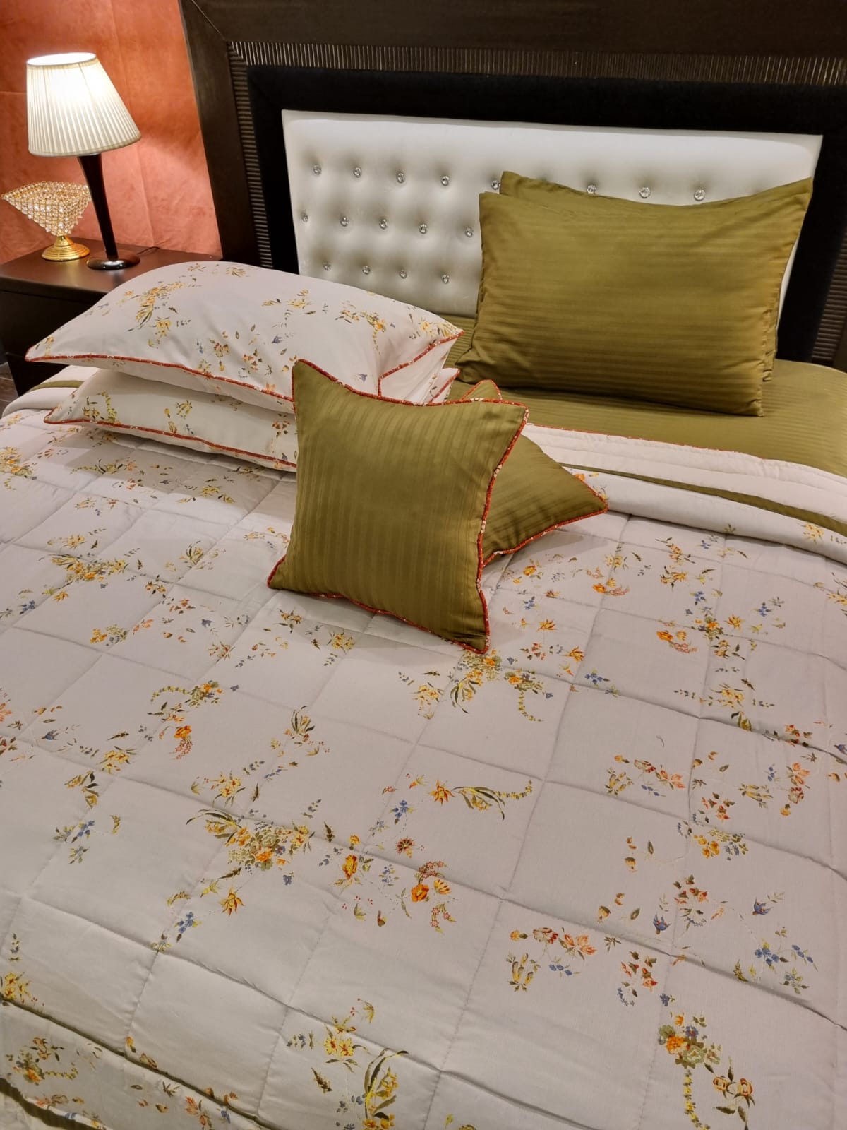IV441 Luxury Cotton Satin Comforter Set - Light Filling