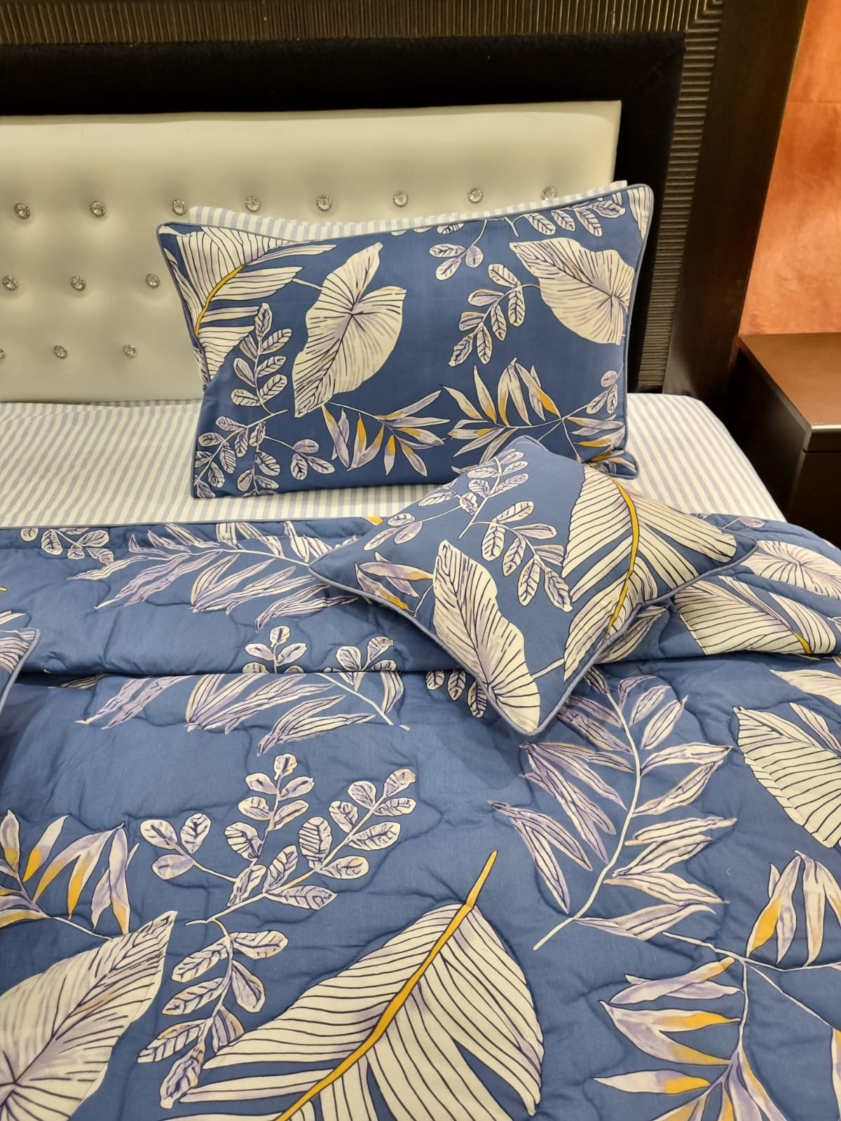 IV508 Duvet Cover Set - Without Filling