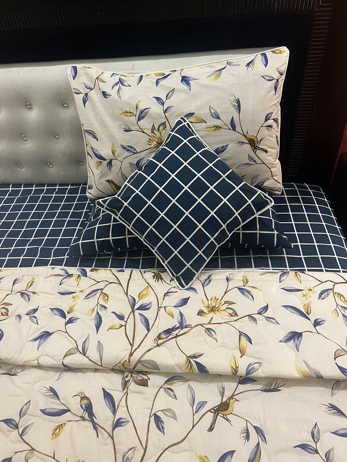 IV639 Cotton Comforter Set - Light Filling