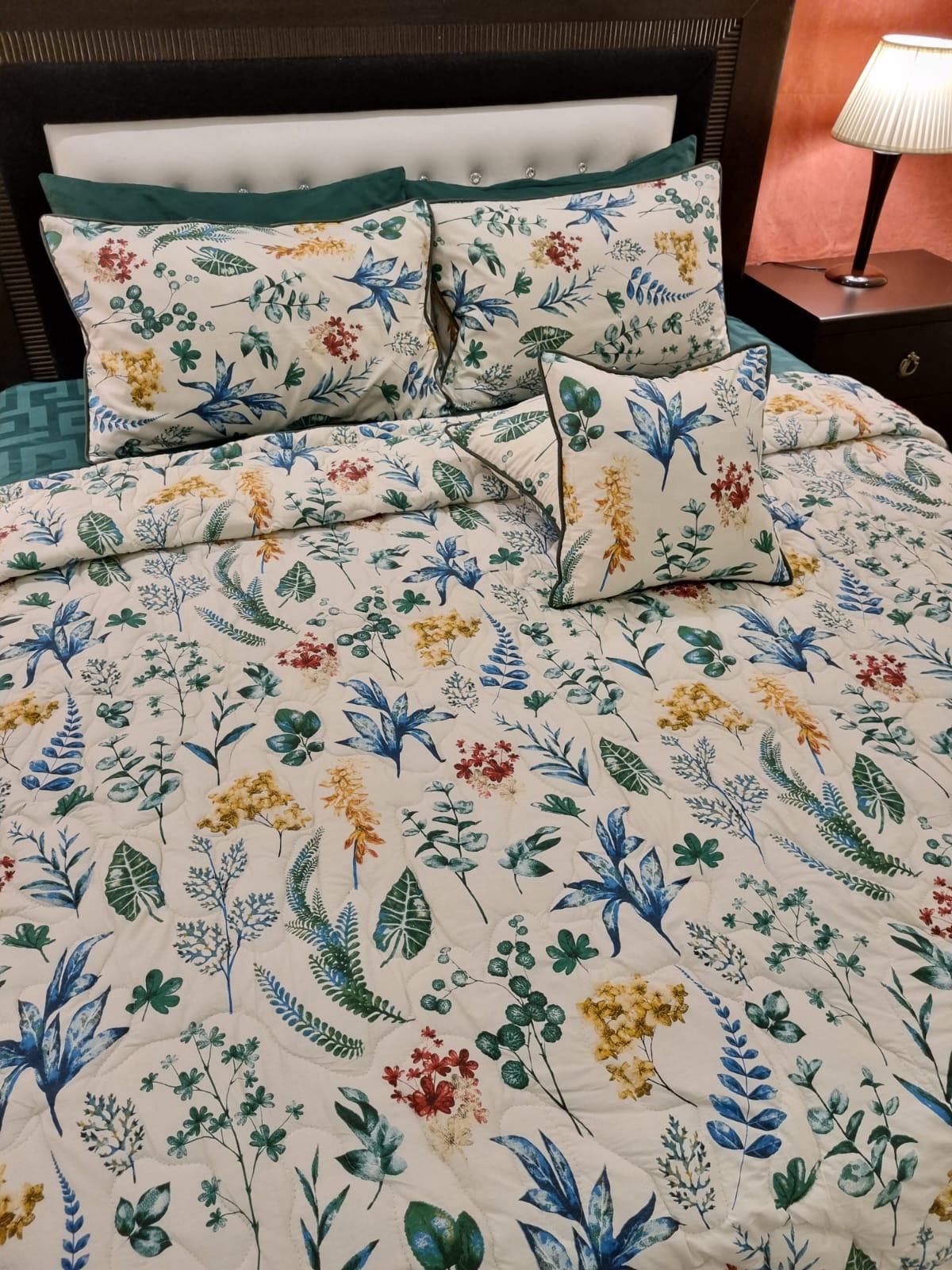 IV449 Luxury Cotton Satin Comforter Set - Light Filling