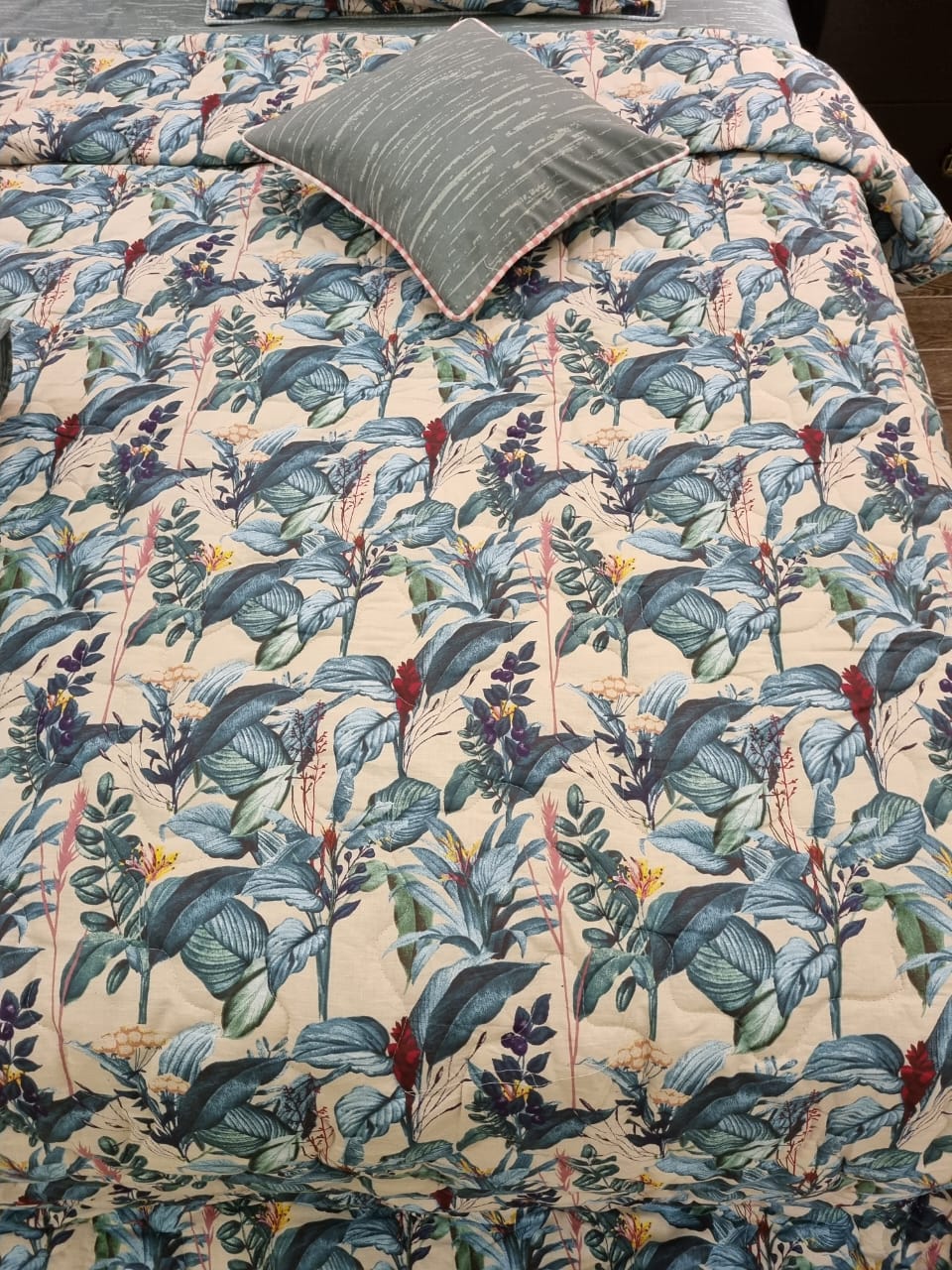 IV529 Cotton Comforter Set - Light Filling