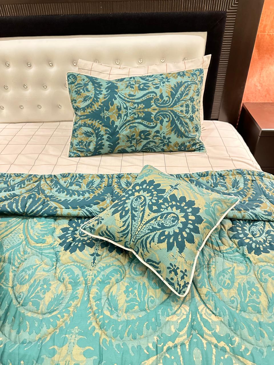 IV546 Cotton Comforter Set - Light Filling