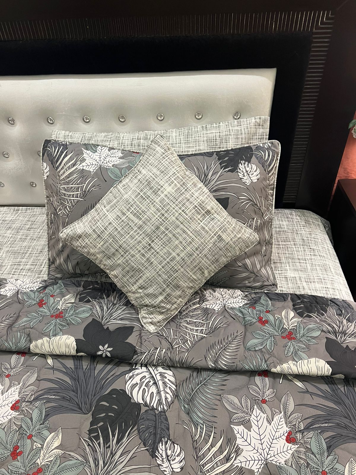 IV630 Cotton Duvet Cover Set - Without Filling