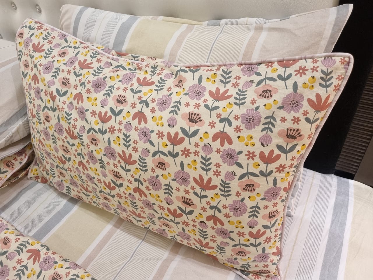 IV530 Cotton Comforter Set - Light Filling