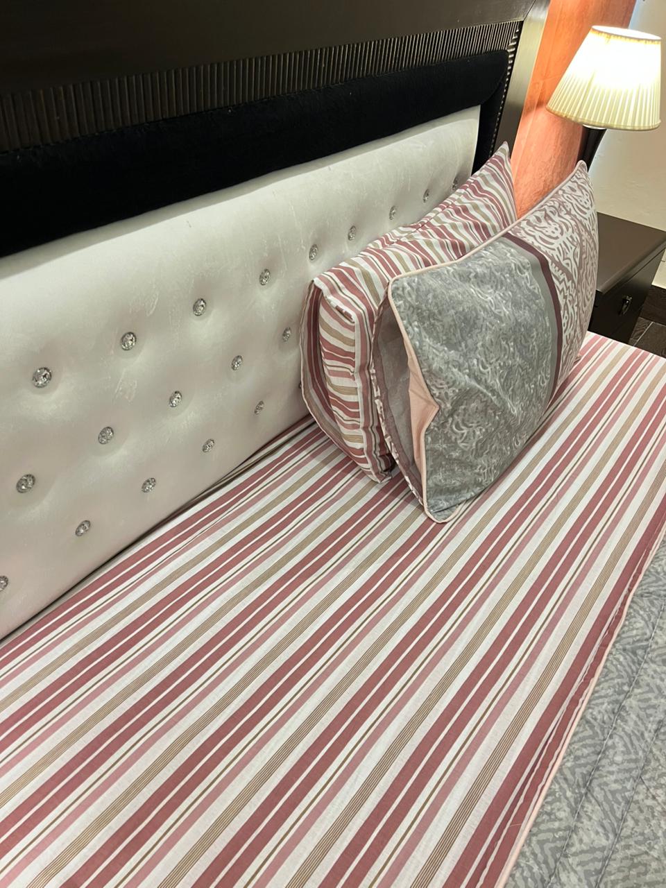IV582 Cotton Comforter Set - Light Filling