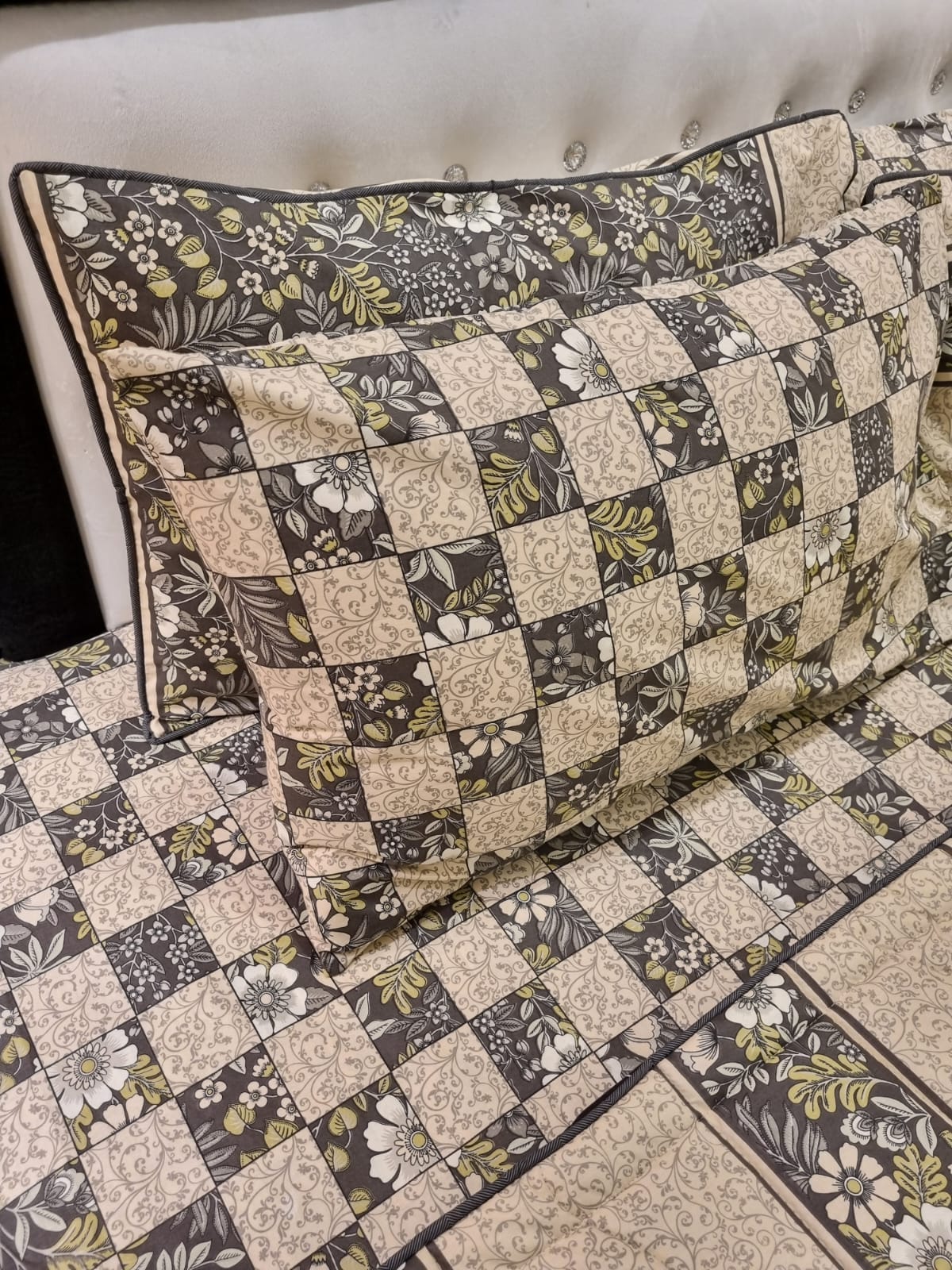 IV489 Cotton Comforter Set - Light Filling