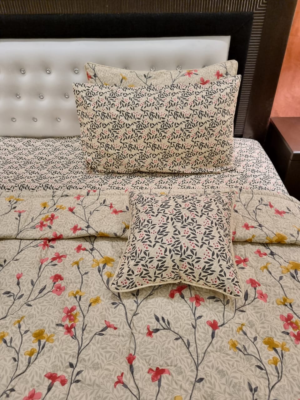 IV516 Cotton Comforter Set - Light Filling