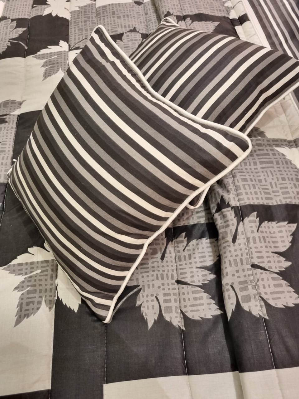 IV493 Cotton Duvet Cover Set - Without Filling