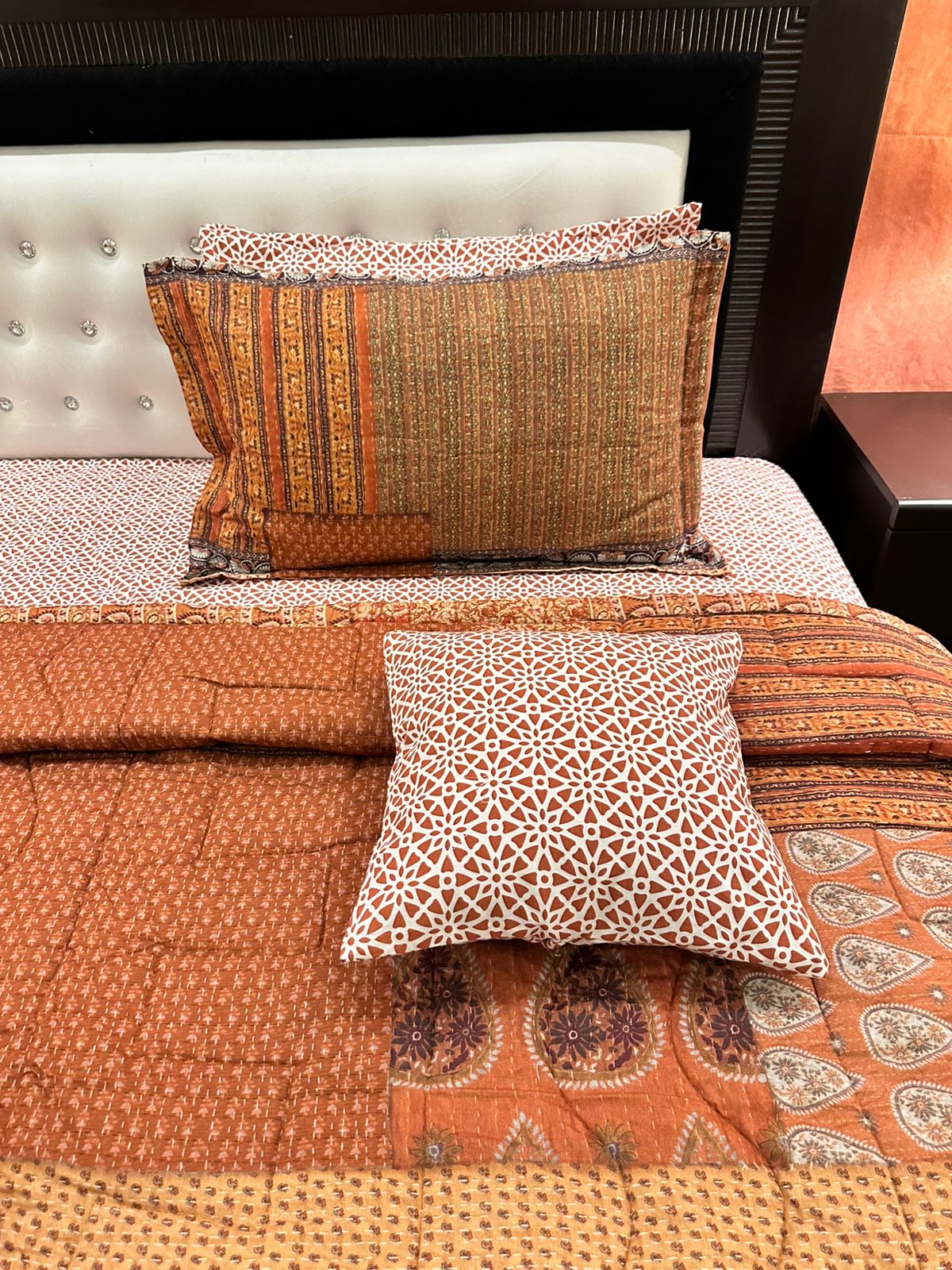 IV537 Cotton Comforter Set - Light Filling