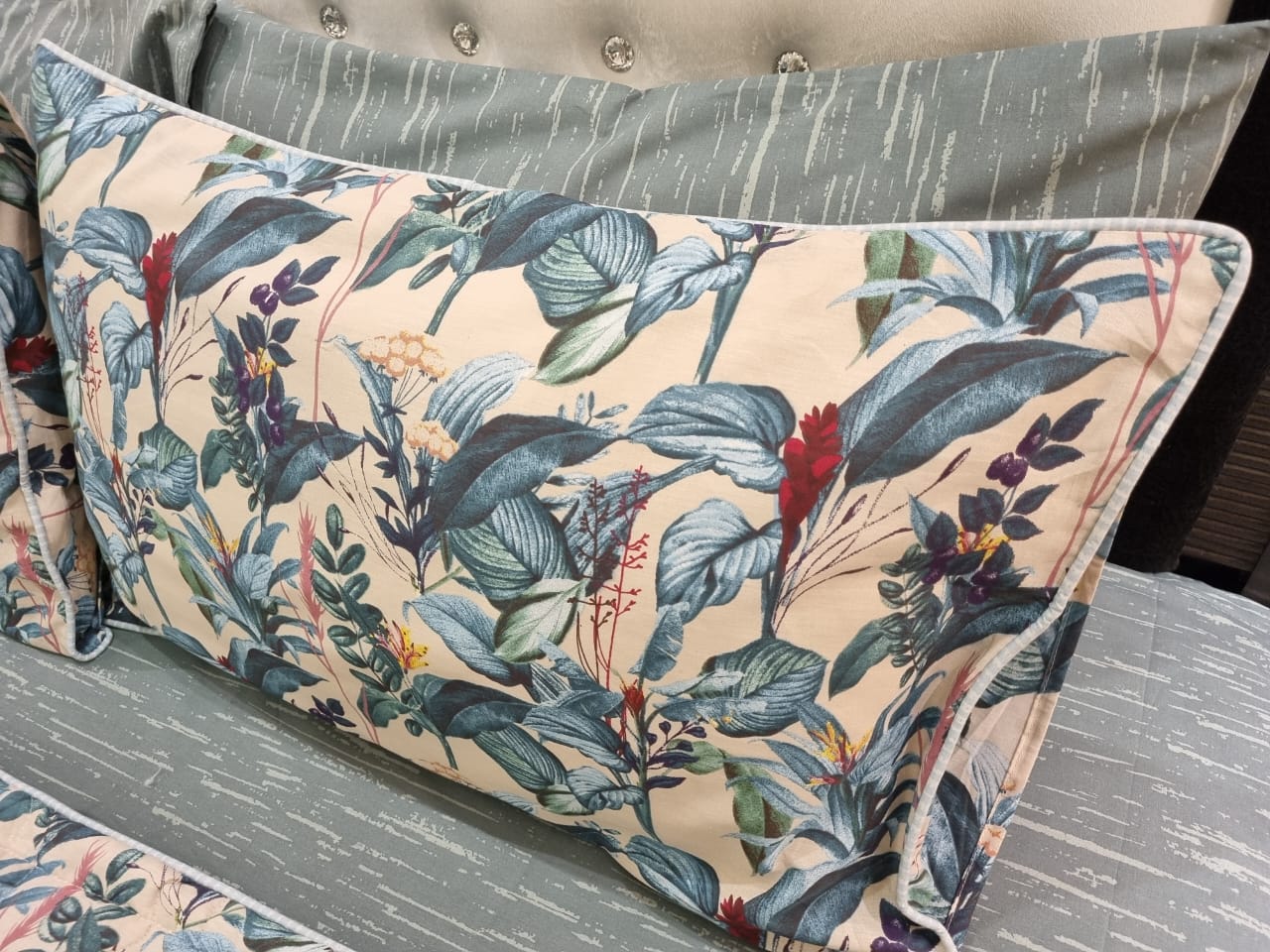IV529 Cotton Comforter Set - Light Filling