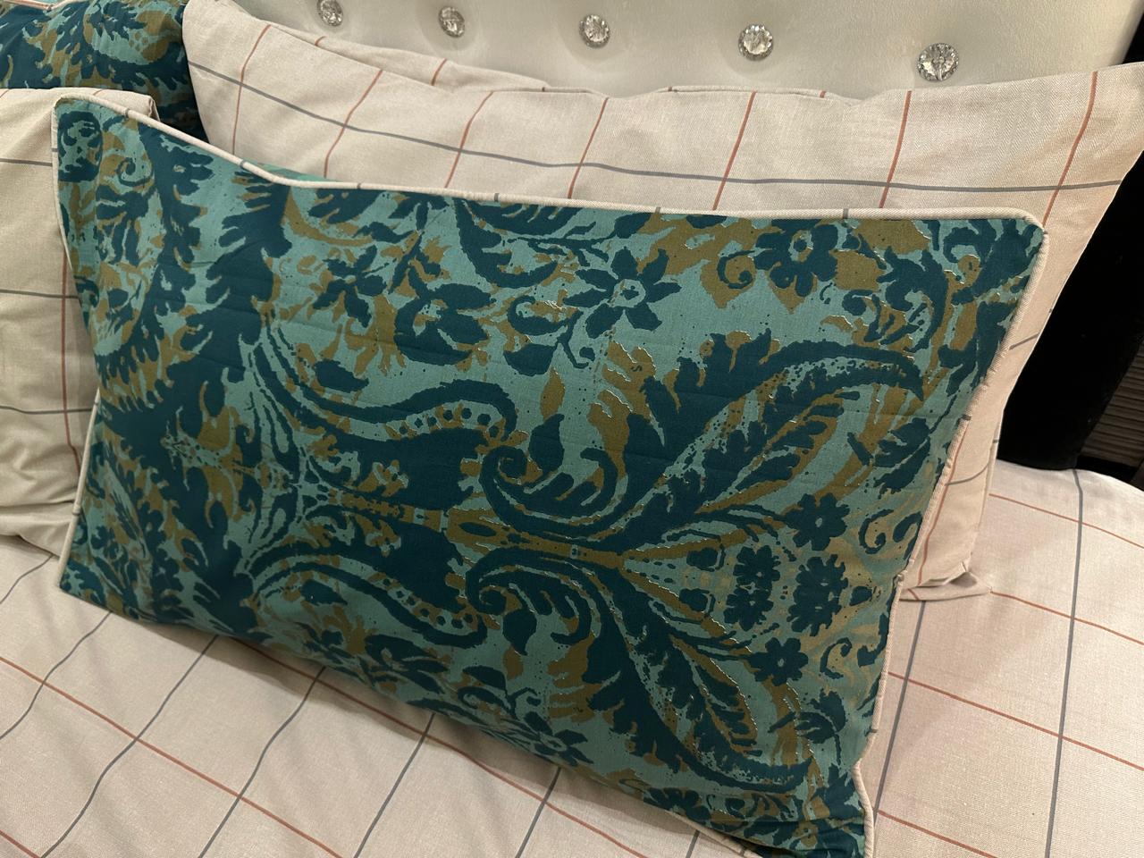 IV546 Cotton Comforter Set - Light Filling