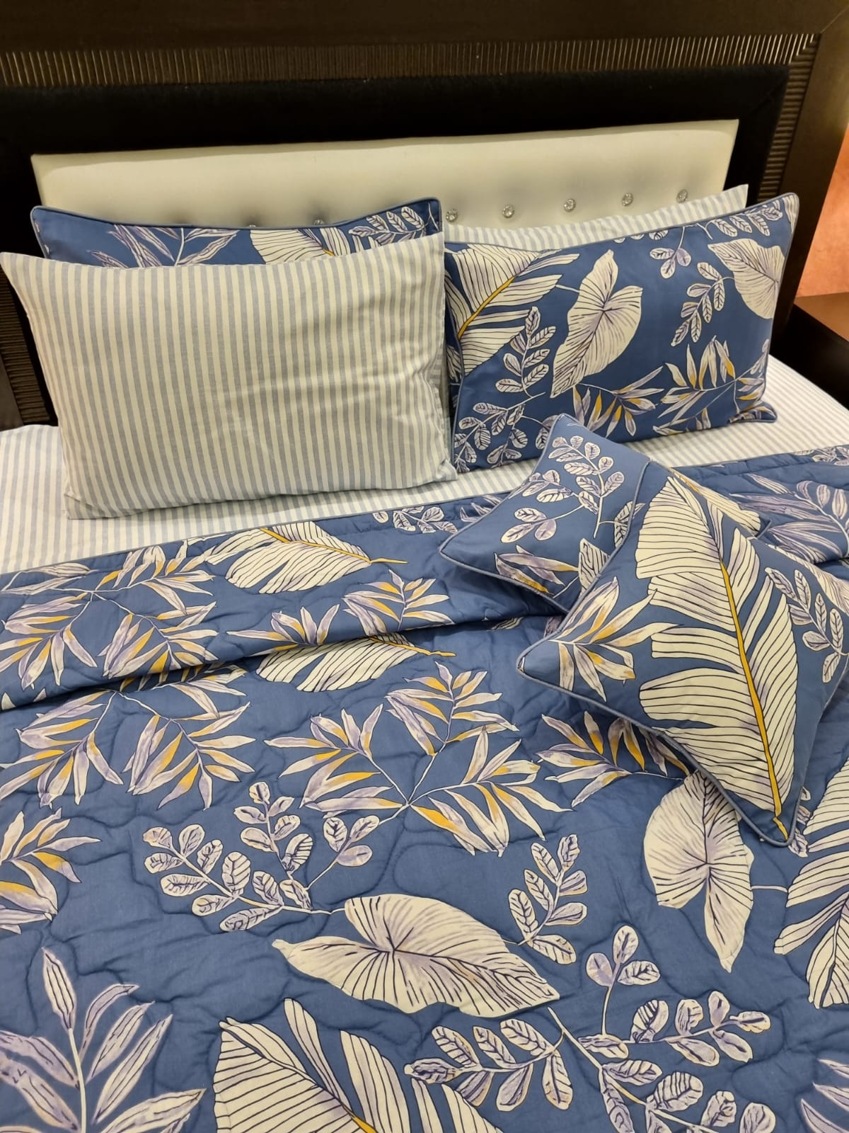 IV508 Duvet Cover Set - Without Filling