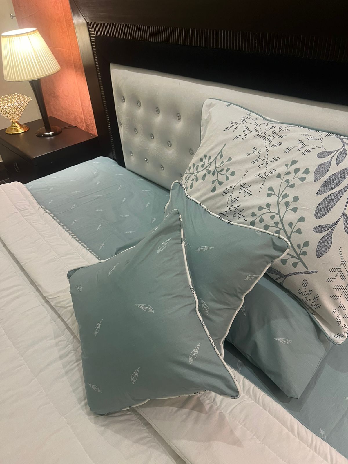 IV622 Cotton Comforter Set - Light Filling