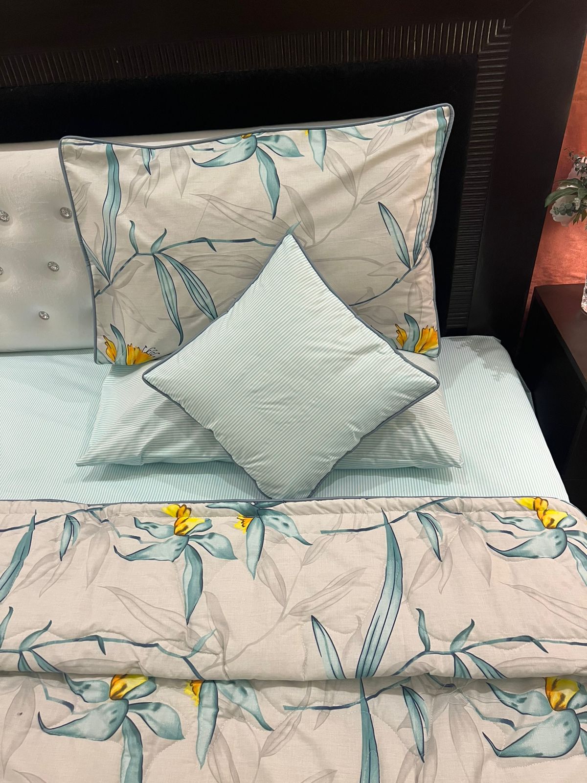 IV632 Cotton Duvet Cover Set - Without Filling