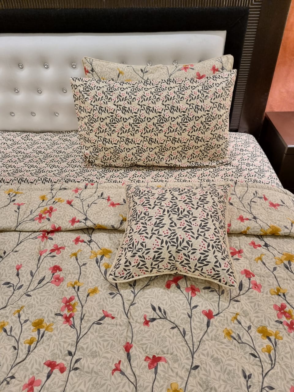 IV516 Cotton Comforter Set - Light Filling