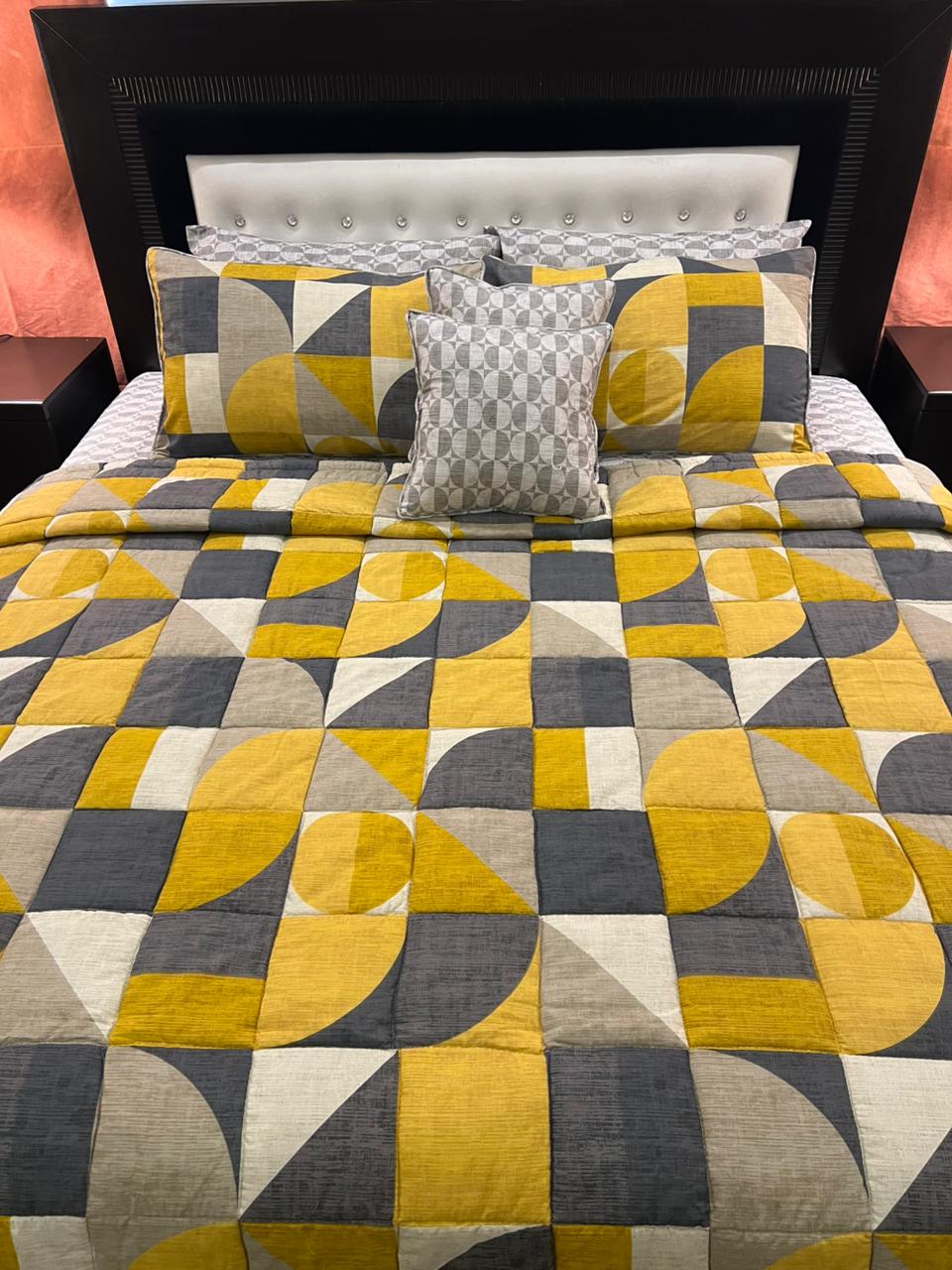 IV613 Cotton Comforter Set - Light Filling