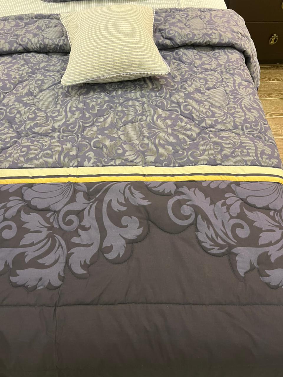 IV558 Cotton Comforter Set - Light Filling