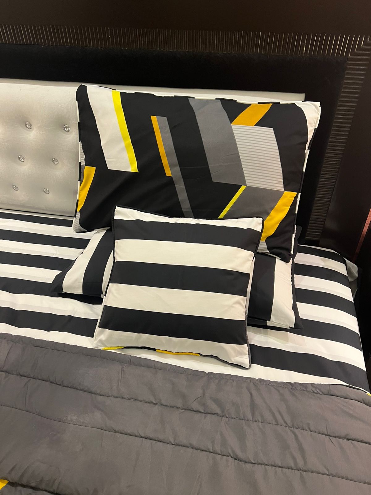 IV633 Cotton Duvet Cover Set - Without Filling