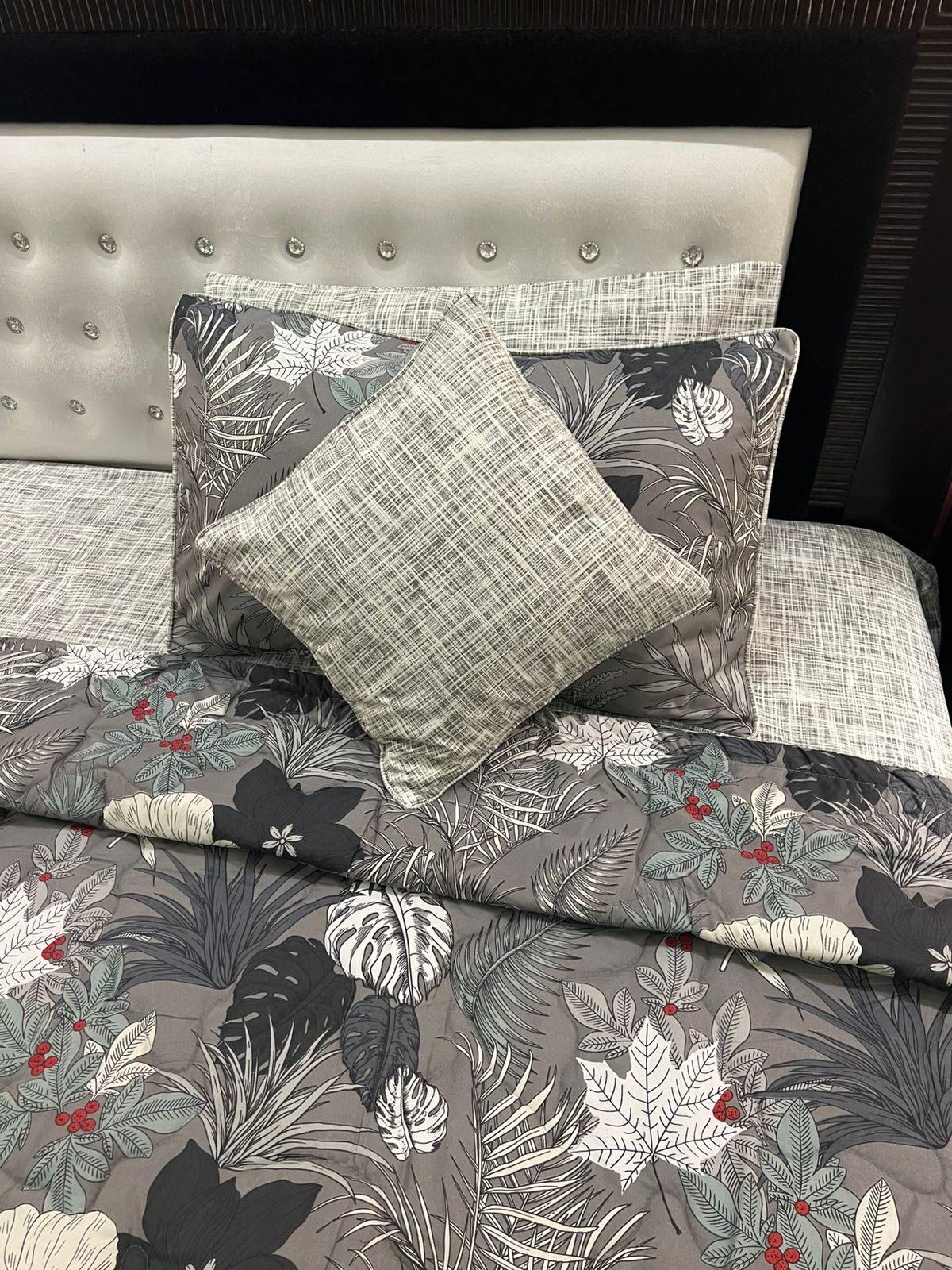 IV630 Cotton Duvet Cover Set - Without Filling