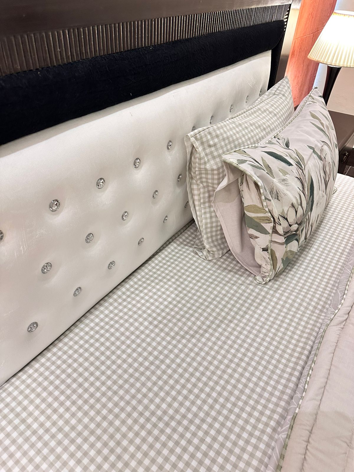 IV532 Cotton Comforter Set - Light Filling