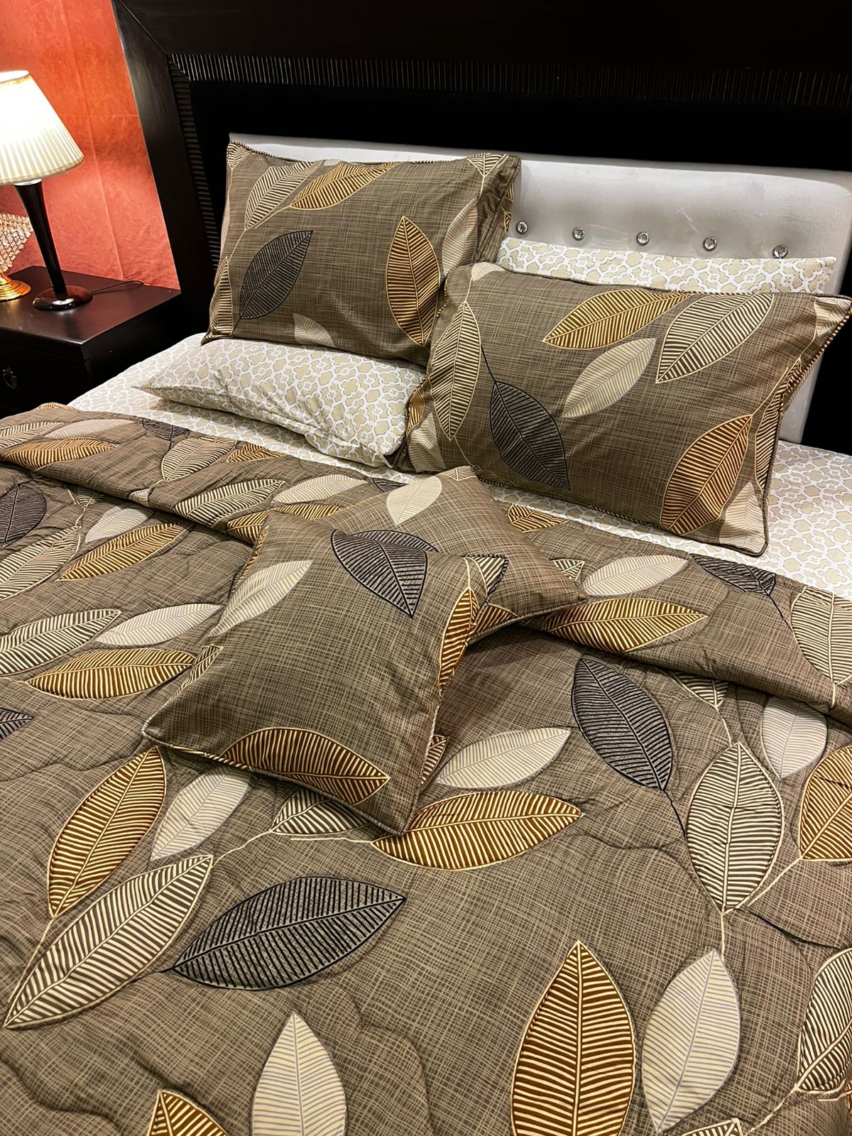 IV676 Cotton Comforter Set - Light Filling