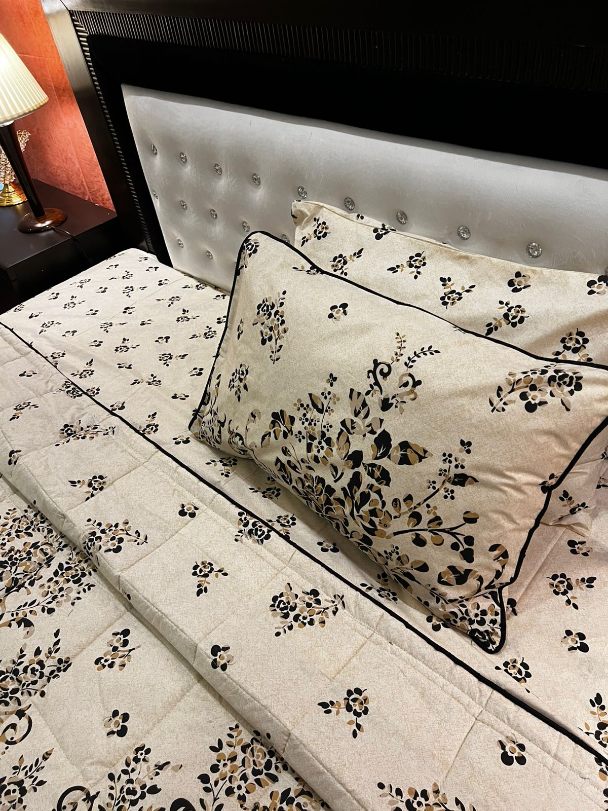 IV681 Cotton Comforter Set - Light Filling
