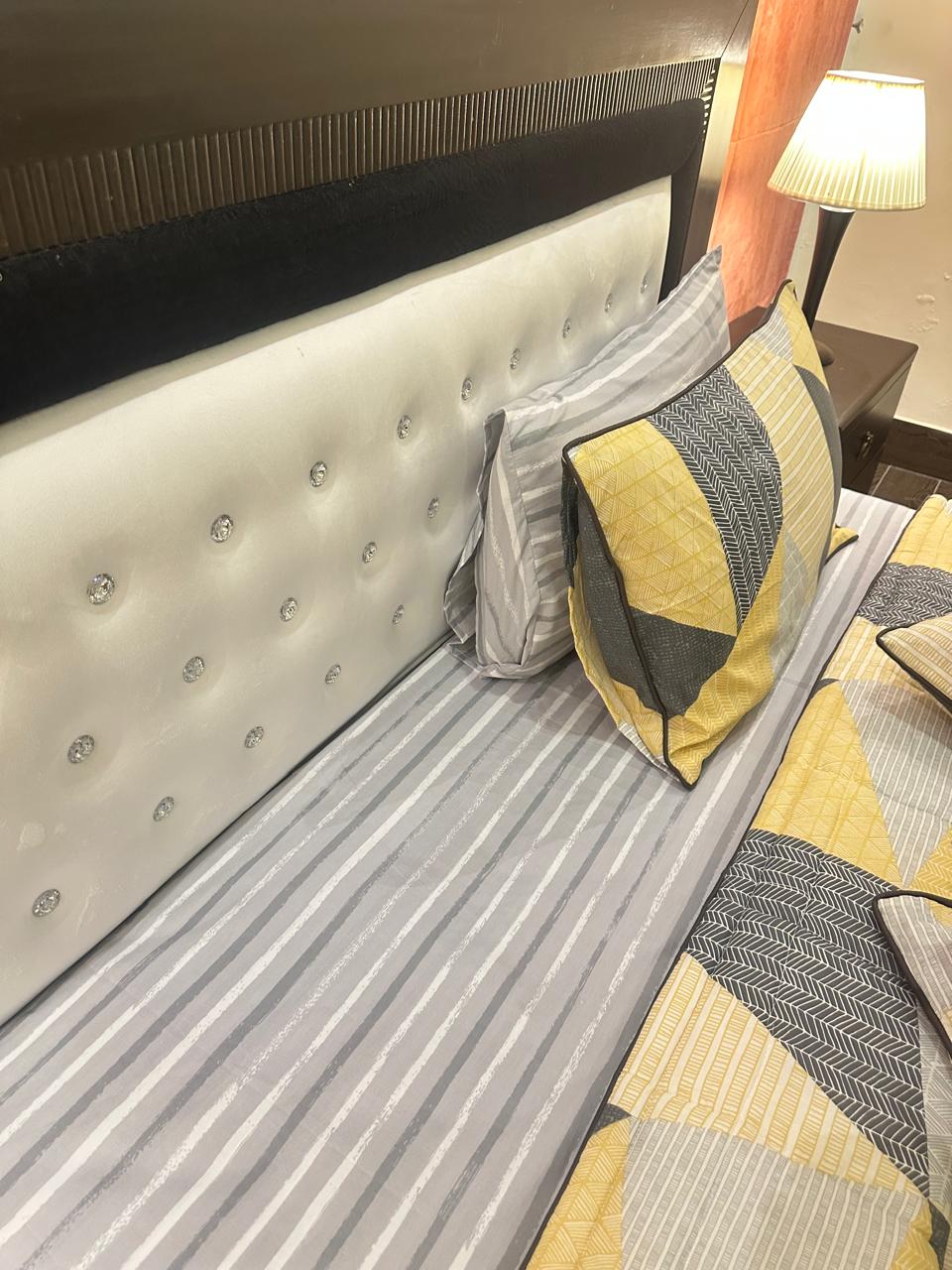 IV553 Cotton Comforter Set - Light Filling