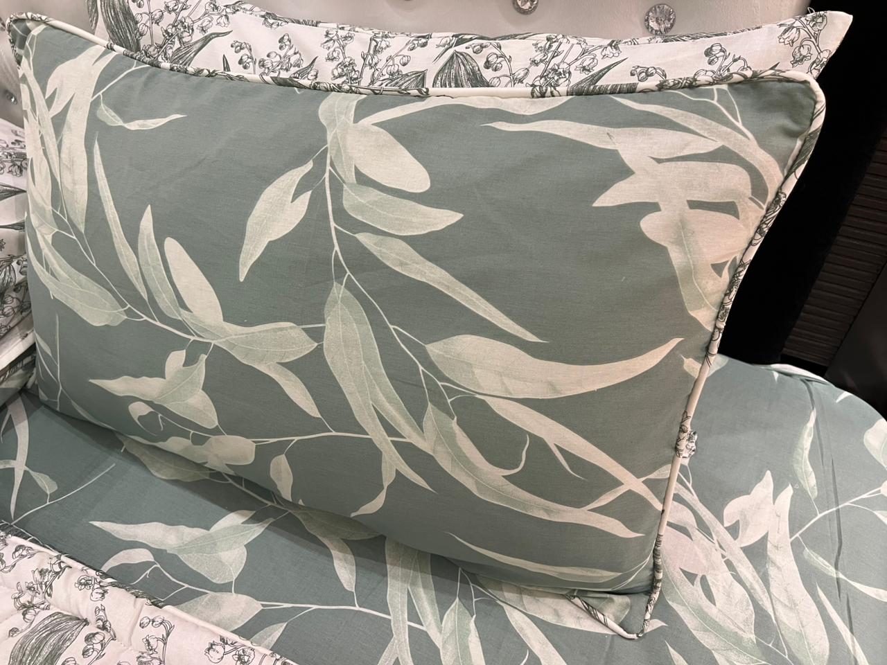 IV570 Cotton Comforter Set - Light Filling