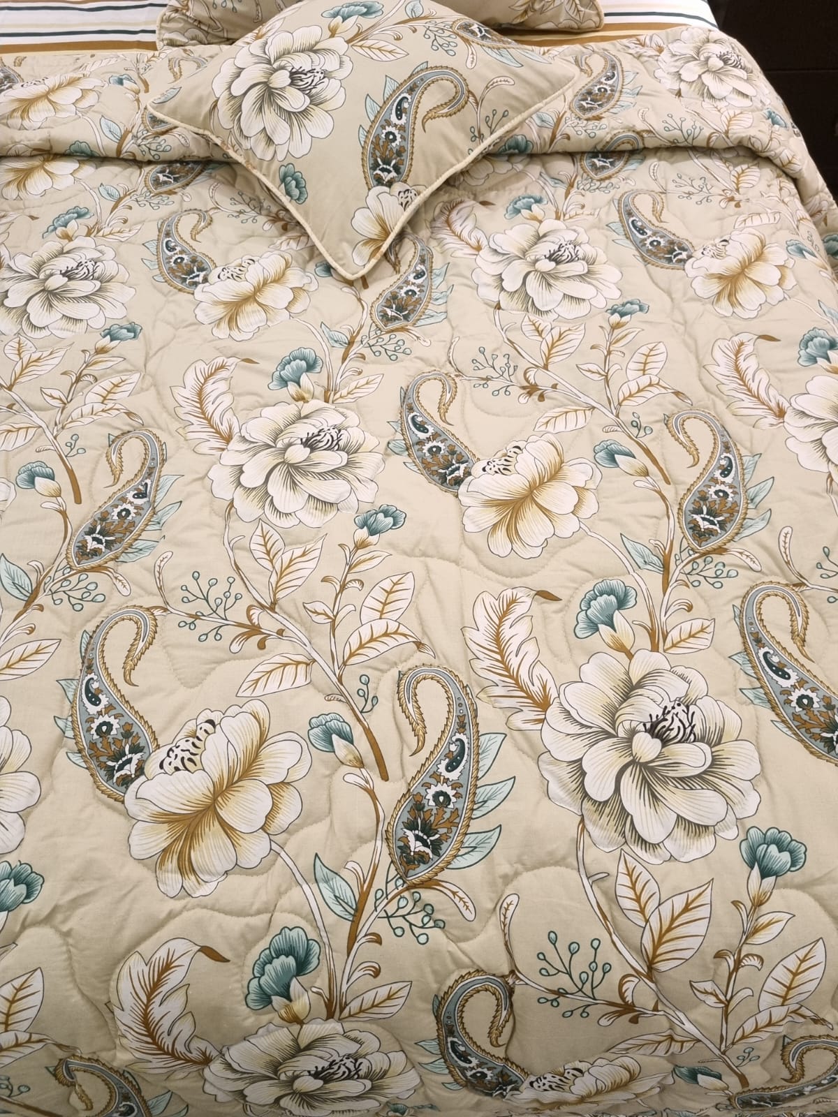 IV497 Cotton Comforter Set - Light Filling