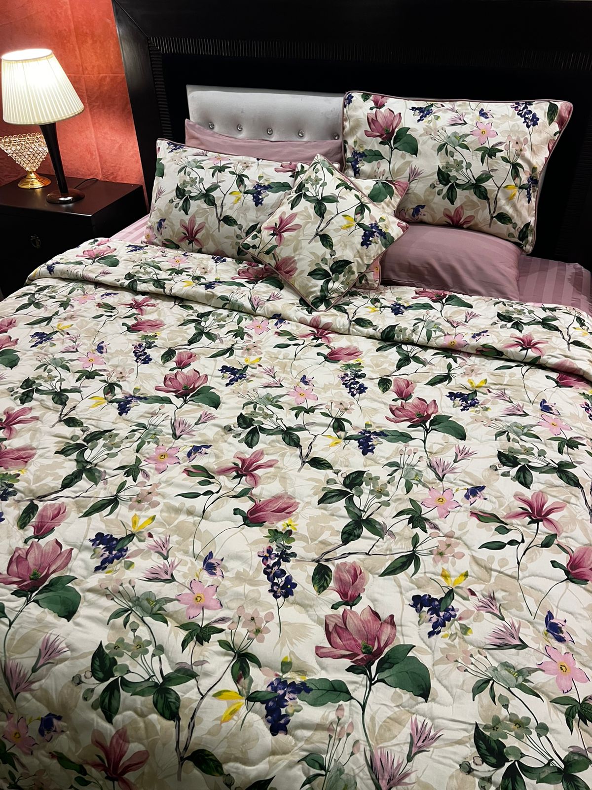 IV645 Luxury Cotton Satin Comforter Set - Light Filling