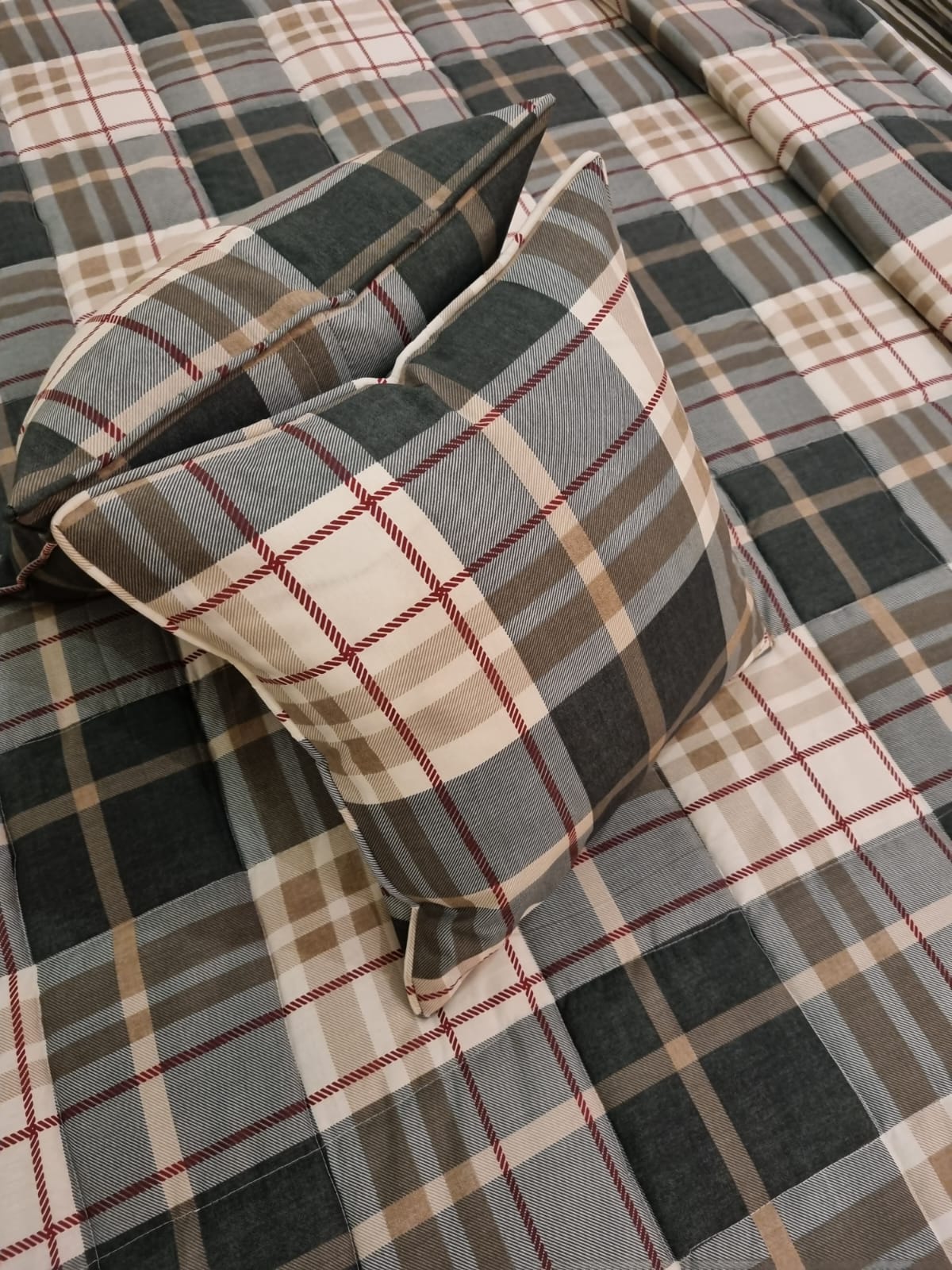 IV510 Cotton Comforter Set - Light Filling