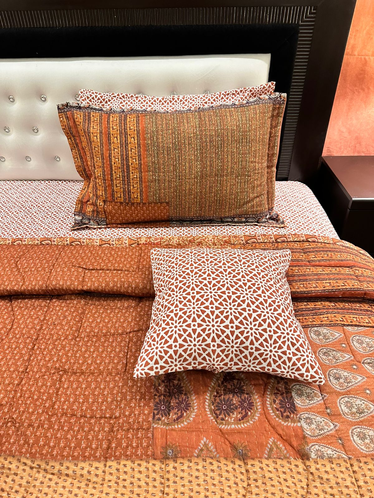 IV537 Cotton Comforter Set - Light Filling