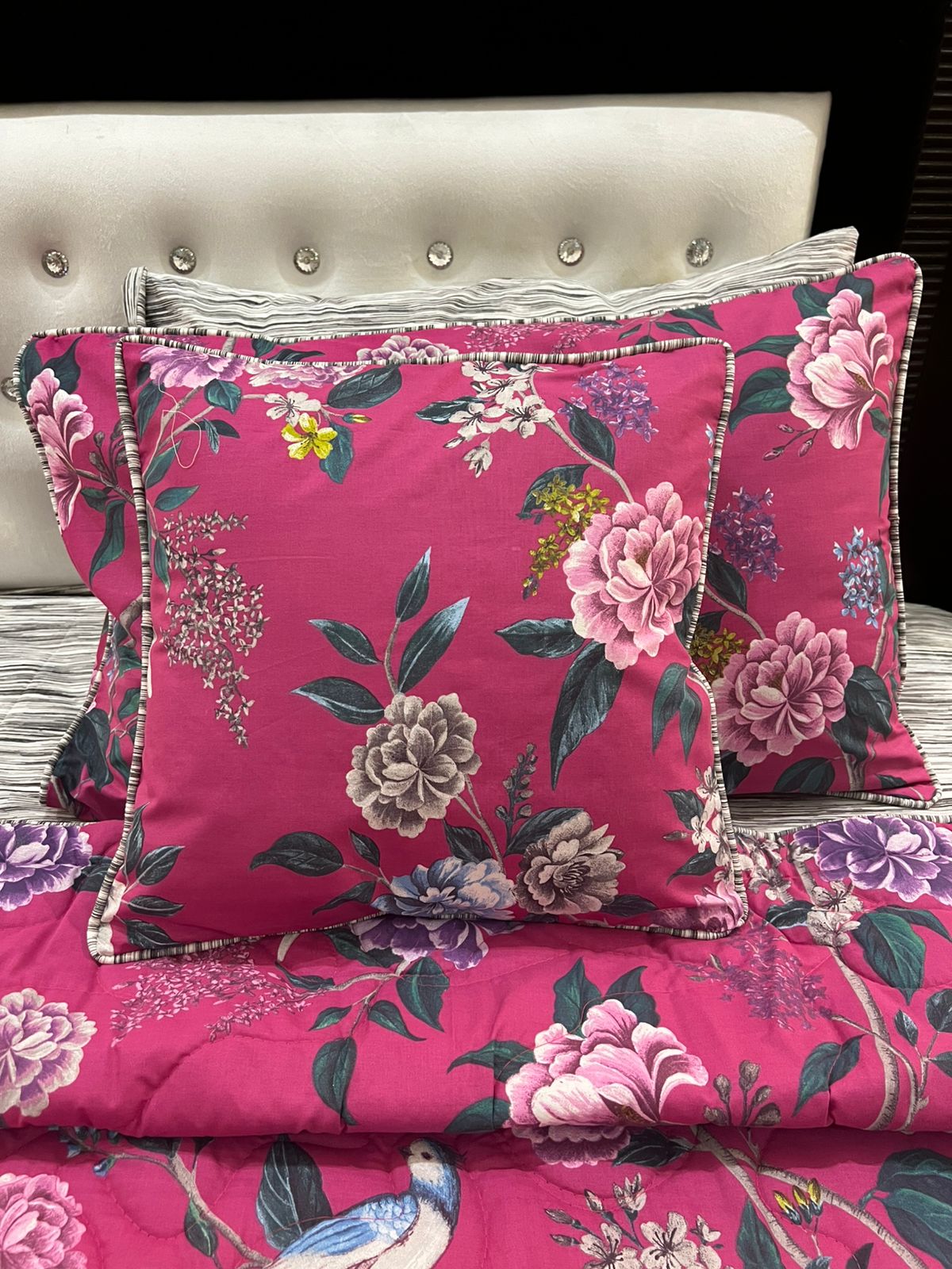 IV682 Cotton Comforter Set - Light Filling