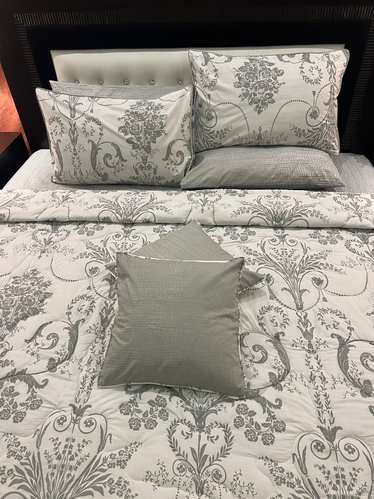 IV629 Percale Cotton Comforter Set - Light Filling