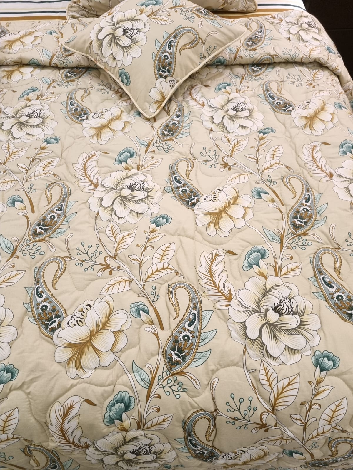 IV497 Cotton Comforter Set - Light Filling