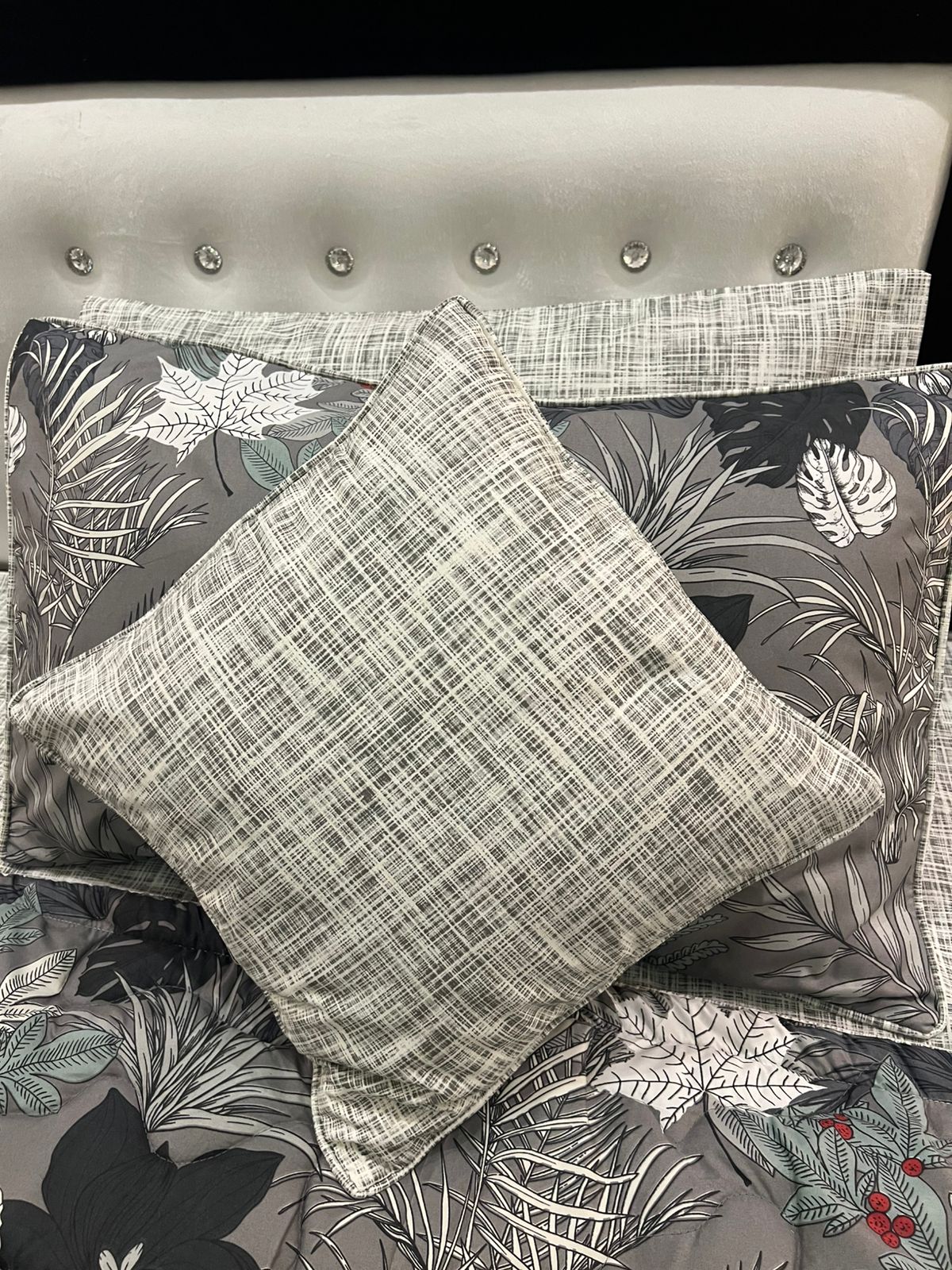 IV630 Cotton Duvet Cover Set - Without Filling